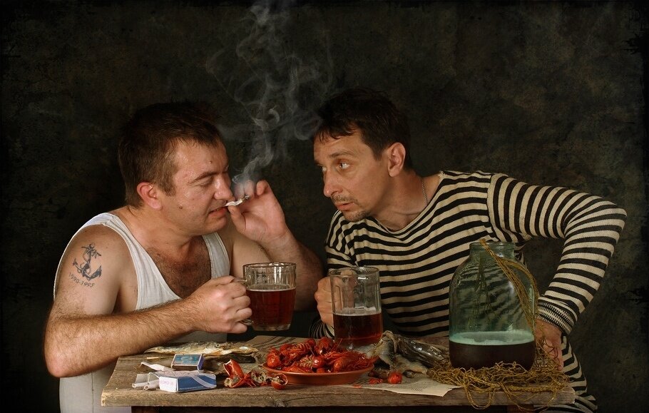 Мы вчера на шашлыки ездили. Но денег на мясо не было. Поэтому взяли только водку.